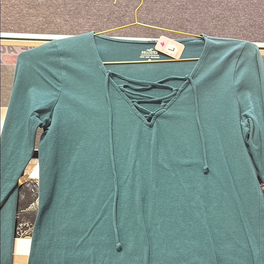 Hollister Women's Teal Lace-Up Top